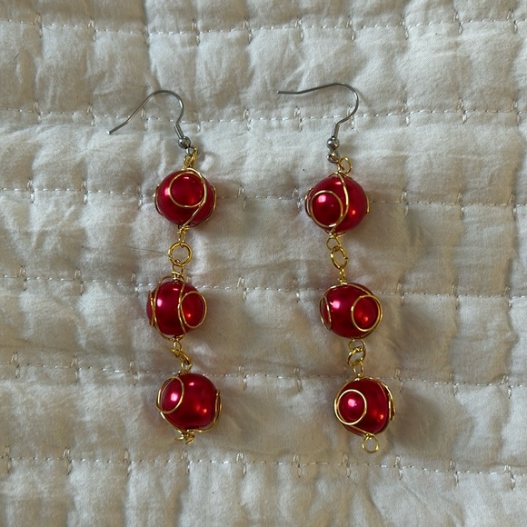 Red & Gold Earings - Picture 1 of 3